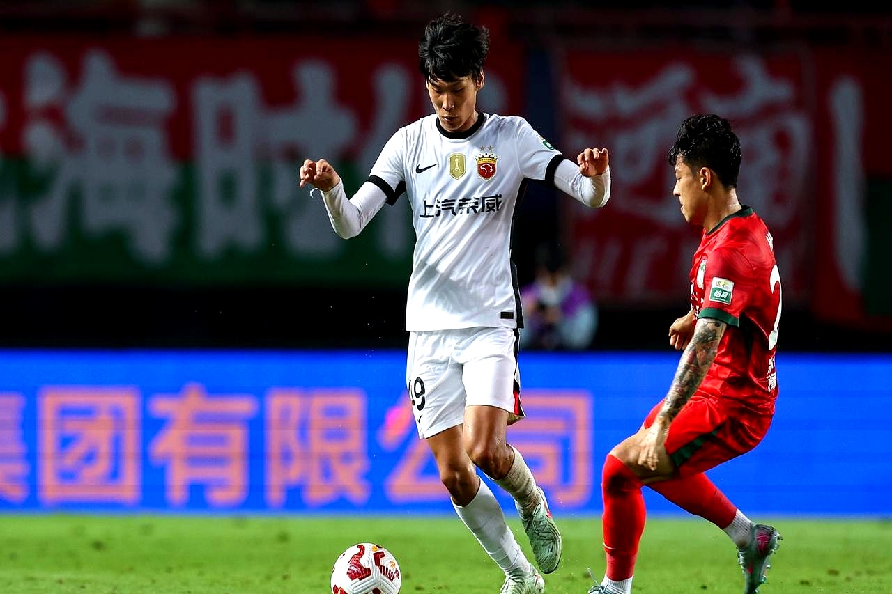 开云体育注册安全-关于转会期拉齐奥备战足总杯，遗憾出局细节曝光，悬念犹存，纪律约束更严格的信息