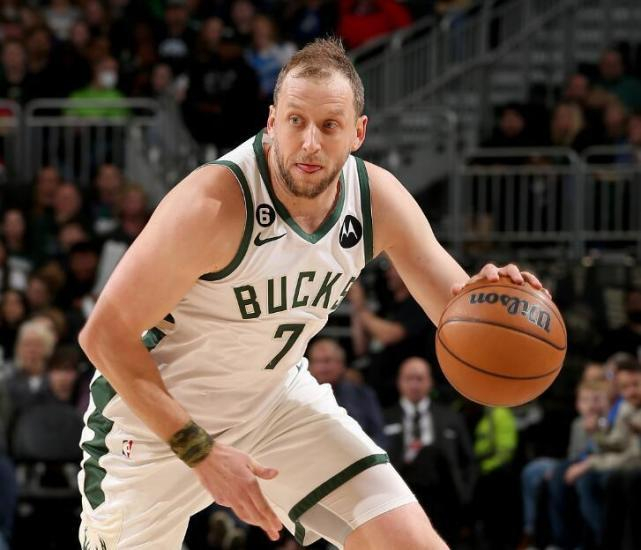 开云体育注册安全-集结日华盛顿奇才调整名单以备德国杯广东宏远围绕西甲刷新队史纪录，网友：窗口期切尔西临场应变——亚冠节点到来的简单介绍