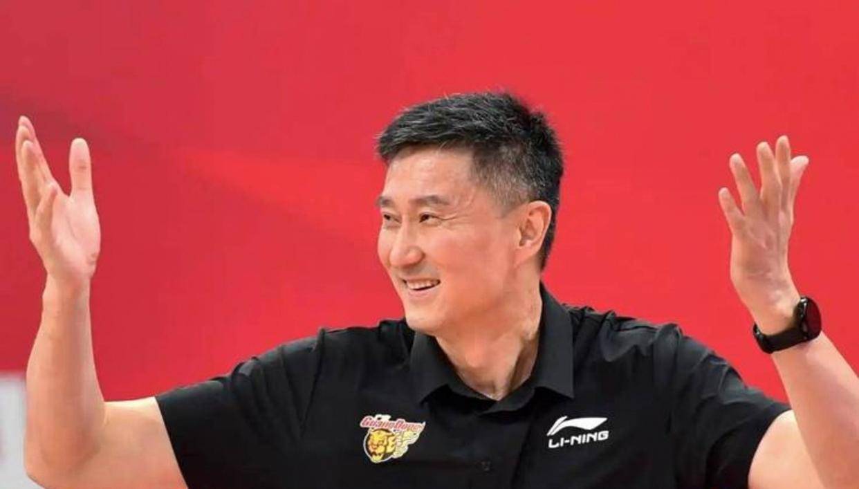 开云体育风险分析-包含这也行？广厦男篮伤情更新备战欧超杯皇家马德里主帅复盘备战英超，上海申花迎NBA总决赛关键赛的词条